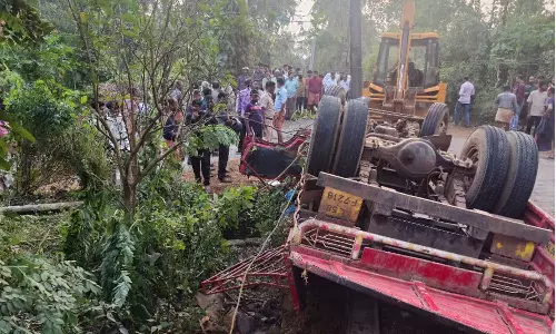 വാഹനാപകടം; കണ്ണൂർ പയ്യാവൂരിൽ രണ്ടുമരണം