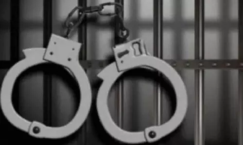 പൊലീസുകാരനെതിരെ വ്യാജ പീഡനപരാതി നൽകിയ യുവതിക്കെതിരെ കേസെടുത്തു