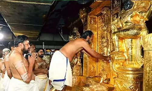 ശബരിമല സ്വർണക്കൊള്ള; ഉണ്ണികൃഷ്ണൻ പോറ്റിയും ഡി.മണിയും തമ്മിൽ ഉരുപ്പടികളുടെ ഇടപാട് നടന്നതായി പ്രവാസി വ്യവസായി