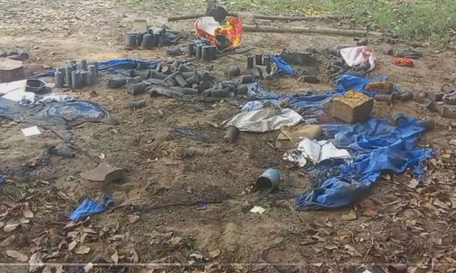 മലപ്പുറം താനൂരില് ശ്രീകുറുംബ ഭഗവതി ക്ഷേത്രോത്സവത്തിനിടെ വെടിമരുന്നിന് തീപിടിച്ചു മലപ്പുറം താനൂരില് ശ്രീകുറുംബ ഭഗവതി ക്ഷേത്രോത്സവത്തിനിടെ വെടിമരുന്നിന് തീപിടിച്ചു