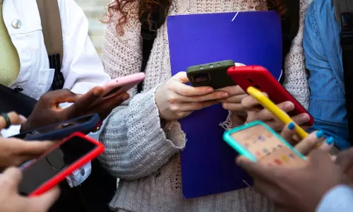 New York To Require Social Media Platforms To Display Mental Health Warnings