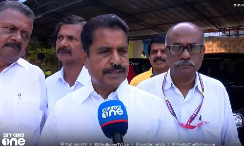 കടകംപള്ളിയെ ചോദ്യം ചെയ്യുന്നത് വൈകിയത് മുഖ്യമന്ത്രിയുടെ ഇടപെടലിൽ: അടൂർ പ്രകാശ്