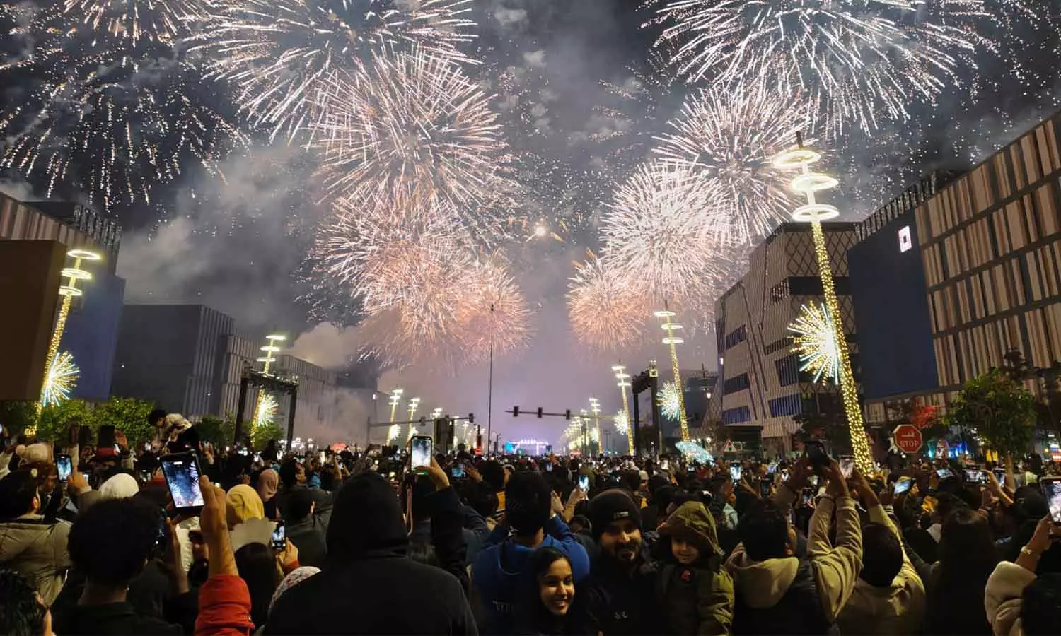 ലുസൈലിലെ പുതുവത്സരാഘോഷത്തിൽ പങ്കെടുത്തത് 2.5 ലക്ഷം പേർ