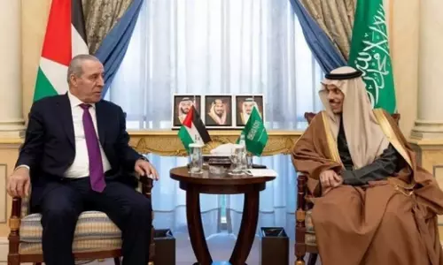 ​റിയാദിൽ ഫലസ്തീൻ വൈസ് പ്രസിഡന്റുമായി കൂടിക്കാഴ്ച നടത്തി സൗദി വിദേശകാര്യ മന്ത്രി