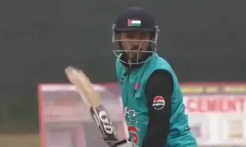 ഹെൽമറ്റിൽ ഫലസ്തീൻ പതാക; ക്രിക്കറ്റ് താരത്തോട് ചോദ്യം ചെയ്യലിന് ഹാജരാകാൻ ആവശ്യപ്പെട്ട് ജമ്മു കശ്മീർ പൊലീസ്