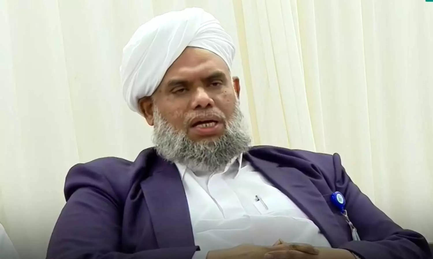 How many institutions have been given to communities? government to issue a white paper says Khalil Bukhari Thangal How many institutions have been given to communities? government to issue a white paper says Khalil Bukhari Thangal