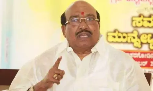 Complaint filed against Vellappally Nadesan to DGP over Terrorist remarks against journalist