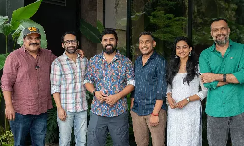 സൂപ്പർ ഹിറ്റ് റൊമാന്‍റിക് കോമഡി ചിത്രങ്ങളുടെ സംവിധായകനോടൊപ്പം നിവിൻ പോളി; ബത്‍ലഹേം കുടുംബ യൂണിറ്റിന് ആരംഭം