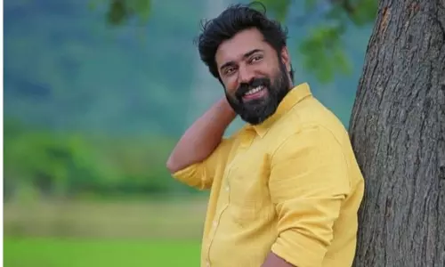 മോനേ, നിന്നെ ജനം ഇത്രയും സ്നേഹിക്കുന്നുണ്ടോ. എനിക്കു പോലും വിശ്വസിക്കാനാവുന്നില്ല; സര്വ്വം മായ കണ്ട് മമ്മി പറഞ്ഞു: നിവിൻ പോളി മോനേ, നിന്നെ ജനം ഇത്രയും സ്നേഹിക്കുന്നുണ്ടോ. എനിക്കു പോലും വിശ്വസിക്കാനാവുന്നില്ല; സര്വ്വം മായ കണ്ട് മമ്മി പറഞ്ഞു: നിവിൻ പോളി