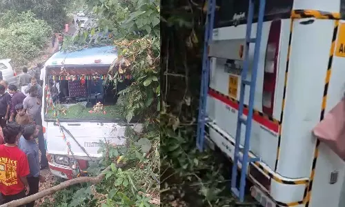 കോഴിക്കോട് കക്കാടംപൊയിലിൽ ബസ് അപകടത്തിൽപ്പെട്ടു; നിരവധി പേർക്ക് പരിക്ക്, ആരുടെയും നില ഗുരുതരമല്ല