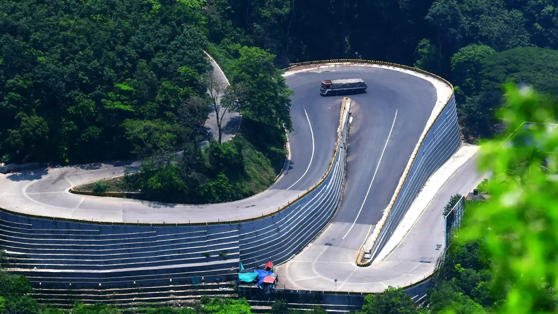 താമരശ്ശേരി ചുരത്തിൽ ഇന്ന് ഗതാഗത നിയന്ത്രണം താമരശ്ശേരി ചുരത്തിൽ ഇന്ന് ഗതാഗത നിയന്ത്രണം
