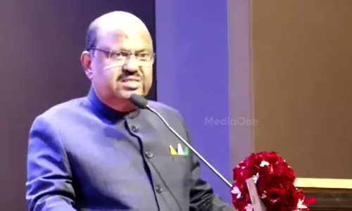 മന്നം സമാധിയിൽ പുഷ്പാർച്ചനക്ക് അവസരം നിഷേധിച്ചെന്ന് ബംഗാൾ ഗവർണർ