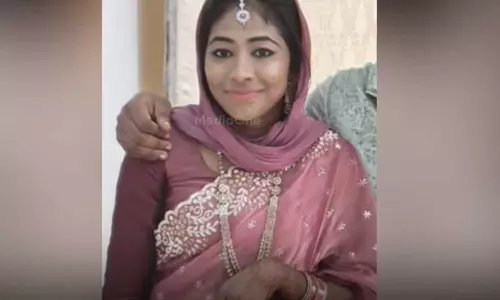 ബസിനെ മറികടക്കാൻ ശ്രമിക്കുന്നതിനിടെ ബൈക്കുമായി കൂട്ടിയിടിച്ചു; ബസിനടിയിലേക്ക് വീണ് സ്കൂട്ടർ യാത്രികക്ക് ദാരുണാന്ത്യം