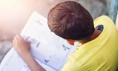 ഏഴ് മണിക്ക് രണ്ട് മിനിറ്റ് സൈറൺ മുഴങ്ങും; കുട്ടികളുടെ സ്ക്രീൻ ടൈം കുറയ്ക്കാൻ പദ്ധതിയുമായൊരു കന്നഡ ഗ്രാമം