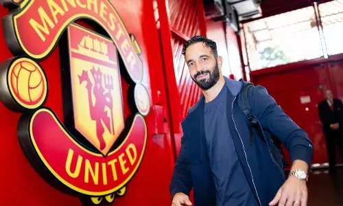 ഒലെ മുതൽ സാവി വരെ, യുനൈറ്റഡിന്റെ രക്ഷകനാവാൻ ആര് അവതരിക്കും?