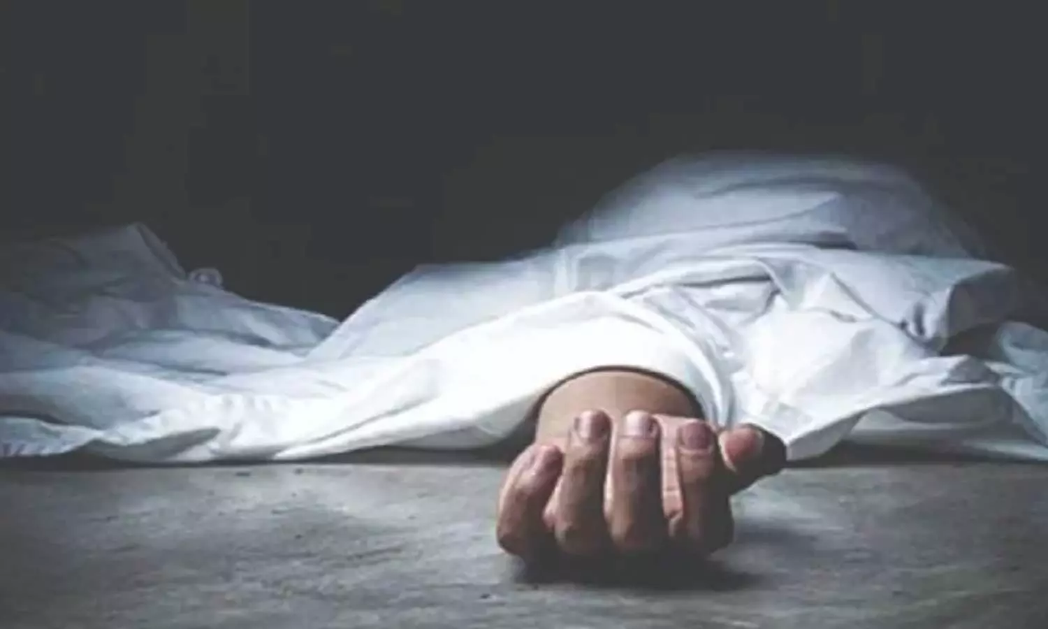 തൃശൂരിൽ അമ്മയും കുഞ്ഞും മരിച്ച നിലയിൽ തൃശൂരിൽ അമ്മയും കുഞ്ഞും മരിച്ച നിലയിൽ