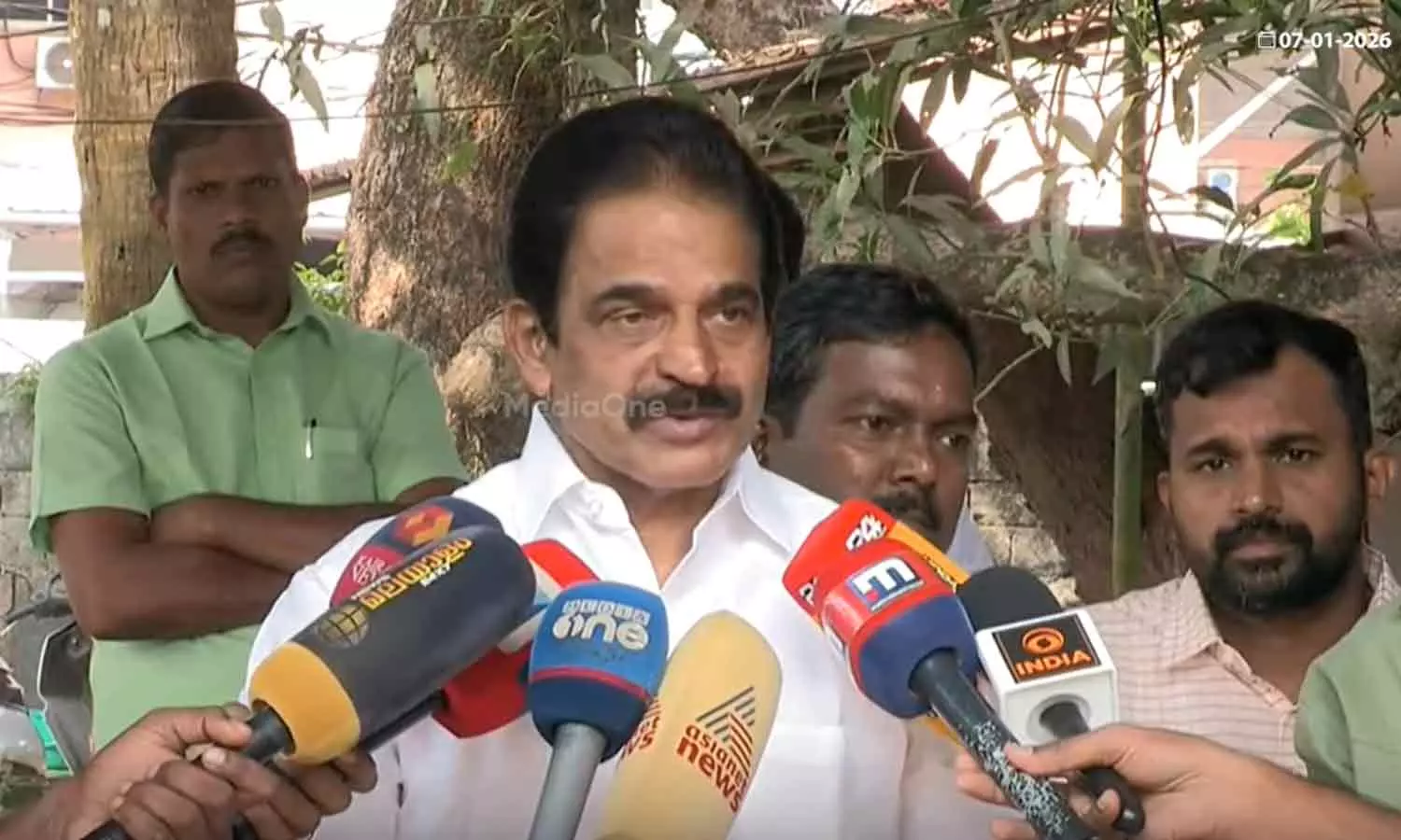 വർഗീയ പ്രസ്താവന എ.കെ. ബാലനെ കൊണ്ട് പറയിച്ചത്- കെ.സി.വേണുഗോപാൽ വർഗീയ പ്രസ്താവന എ.കെ. ബാലനെ കൊണ്ട് പറയിച്ചത്- കെ.സി.വേണുഗോപാൽ