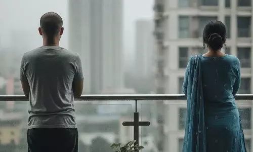 ഭർത്താവിന് കഷണ്ടിയാണെന്നറിഞ്ഞത് വിവാഹ ശേഷം, പരാതി പറഞ്ഞപ്പോൾ സ്വകാര്യ ചിത്രങ്ങൾ പരസ്യമാക്കുമെന്ന് ഭീഷണി; കേസെടുത്ത് പൊലീസ്‌