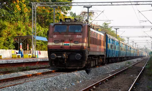 യാത്രക്കാരുടെ ശ്രദ്ധക്ക്; പാളത്തിൽ അറ്റകുറ്റപ്പണി, ട്രെയിൻ സര്‍വീസുകളിൽ മാറ്റം