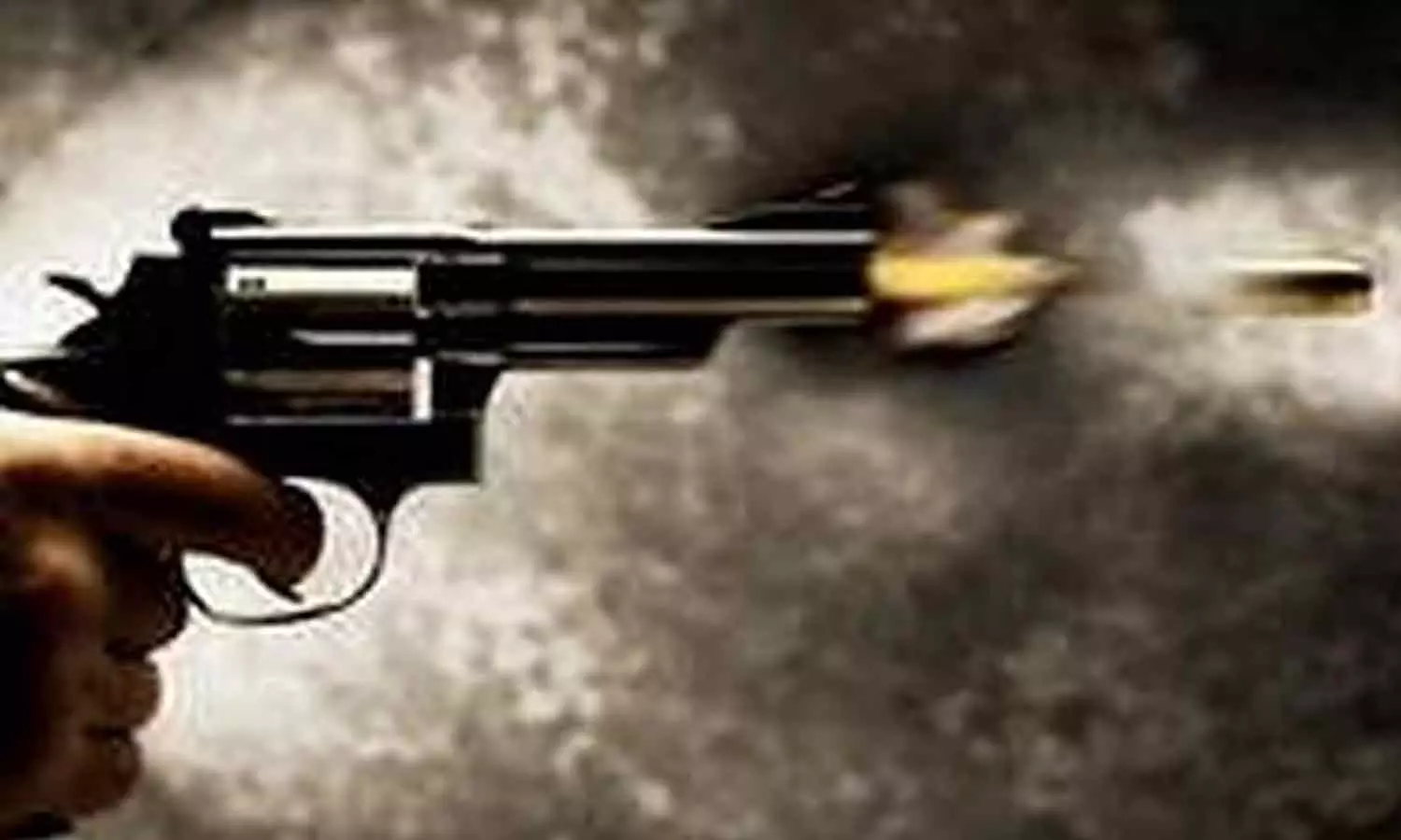 ഭാര്യയെയും രണ്ട് പിഞ്ചുമക്കളെയും വെടിവെച്ചു കൊന്ന് ഗൃഹനാഥൻ ആത്മഹത്യ ചെയ്തു ഭാര്യയെയും രണ്ട് പിഞ്ചുമക്കളെയും വെടിവെച്ചു കൊന്ന് ഗൃഹനാഥൻ ആത്മഹത്യ ചെയ്തു