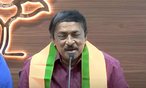 സിപിഎം സഹയാത്രികൻ റെജി ലൂക്കോസ് ബിജെപിയിൽ