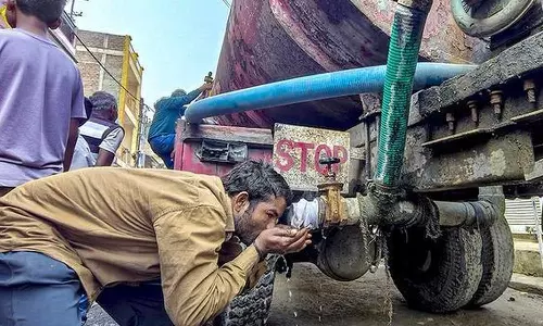 ശുദ്ധജലം ഉറപ്പാക്കേണ്ട ഉത്തരവാദിത്തം ജനങ്ങൾക്ക്: ഇൻഡോറിൽ മലിനജലം കുടിച്ച് 20 പേർ മരിച്ചതിൽ ബിജെപി എംപി