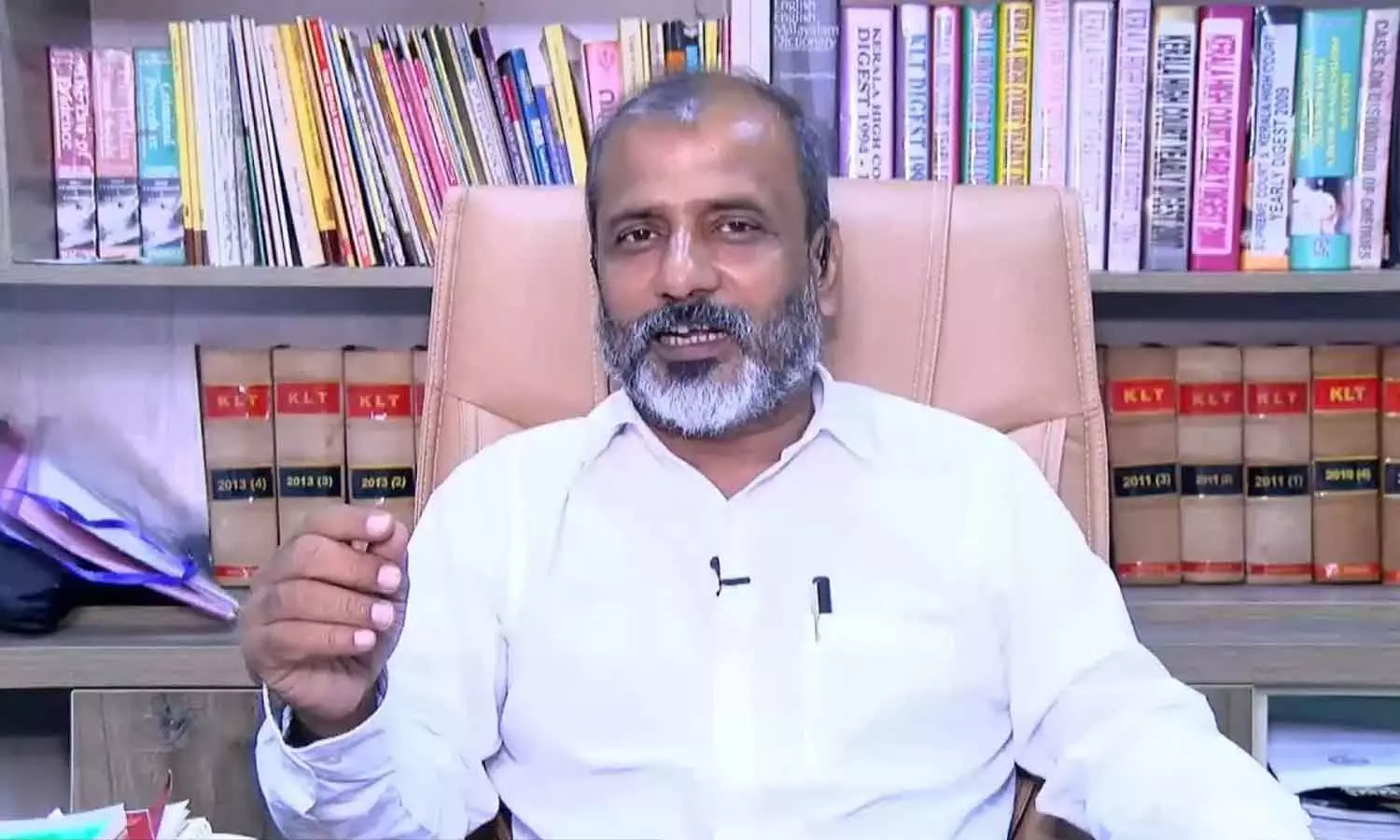 ഇടത് നിരീക്ഷകൻ എന്ന പദവി രാജിവെച്ചു, പേടിച്ചുപോയെന്ന് പറഞ്ഞേക്കൂ; സിപിഎമ്മിനെ പരിഹസിച്ച് ബി.എൻ ഹസ്കർ ഇടത് നിരീക്ഷകൻ എന്ന പദവി രാജിവെച്ചു, പേടിച്ചുപോയെന്ന് പറഞ്ഞേക്കൂ; സിപിഎമ്മിനെ പരിഹസിച്ച് ബി.എൻ ഹസ്കർ