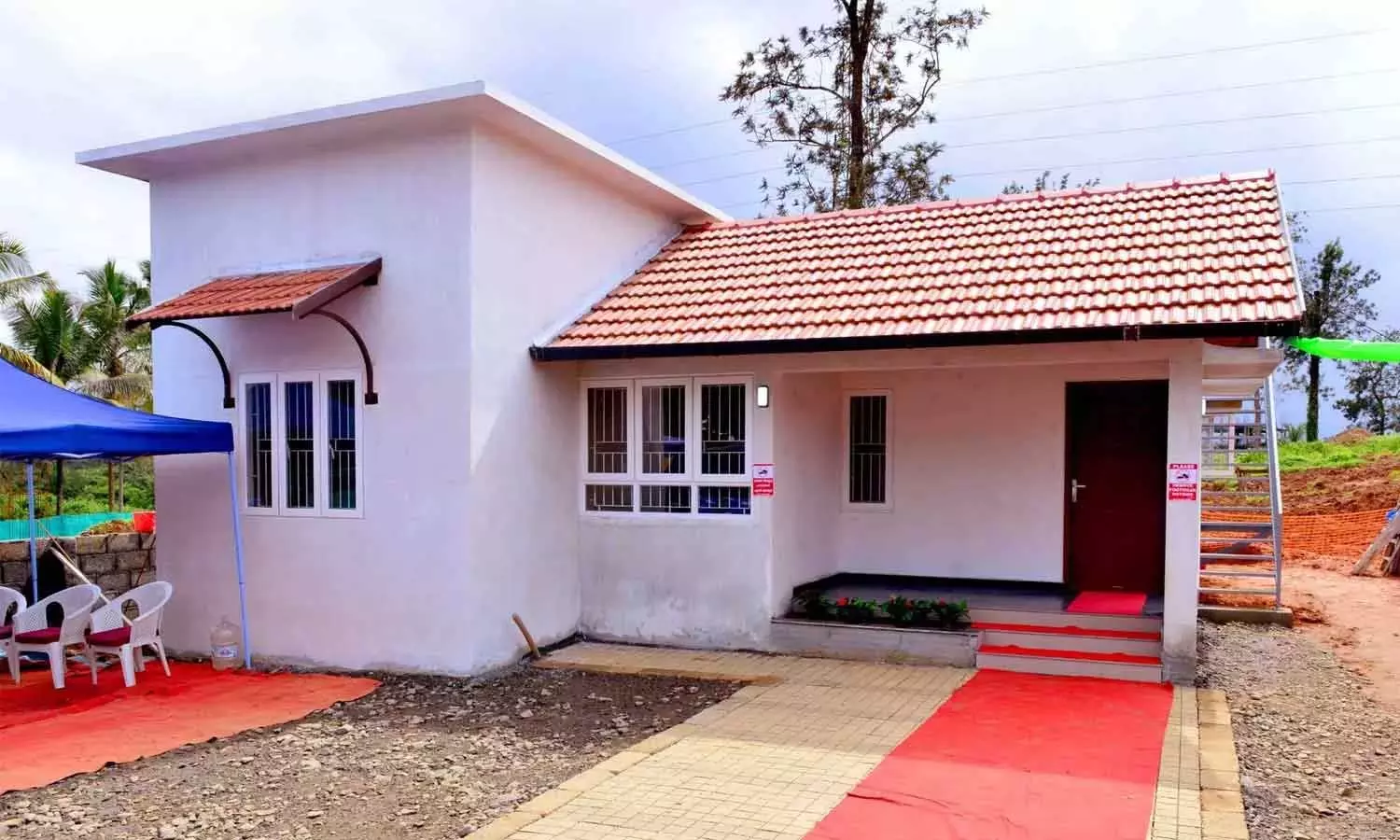 മുണ്ടക്കൈ ദുരന്തബാധിതർക്കായുള്ള സർക്കാർ ടൗണ്ഷിപ്പിന്റെ നിർമാണം അതിവേഗത്തിൽ; ഫെബ്രുവരിയിൽ ആദ്യഘട്ട വീടുകളുടെ കൈമാറ്റം ഉണ്ടായേക്കും മുണ്ടക്കൈ ദുരന്തബാധിതർക്കായുള്ള സർക്കാർ ടൗണ്ഷിപ്പിന്റെ നിർമാണം അതിവേഗത്തിൽ; ഫെബ്രുവരിയിൽ ആദ്യഘട്ട വീടുകളുടെ കൈമാറ്റം ഉണ്ടായേക്കും