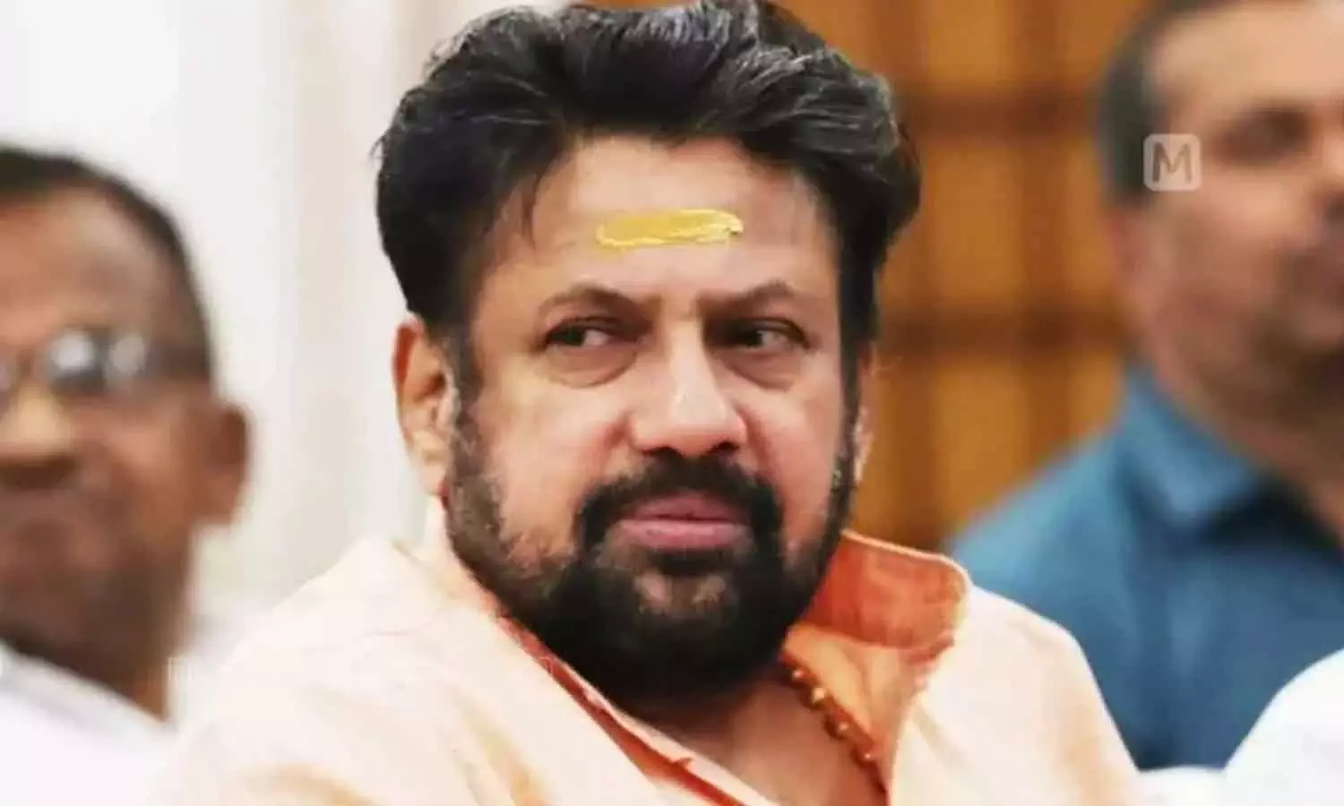 ശബരിമല സ്വര്ണക്കൊള്ള; തന്ത്രി കണ്ഠരര് രാജീവരരുടെ വീട്ടിലെ പരിശോധനയില് എസ്ഐടിക്ക് നിര്ണായക വിവരങ്ങള് ലഭിച്ചതായി സൂചന ശബരിമല സ്വര്ണക്കൊള്ള; തന്ത്രി കണ്ഠരര് രാജീവരരുടെ വീട്ടിലെ പരിശോധനയില് എസ്ഐടിക്ക് നിര്ണായക വിവരങ്ങള് ലഭിച്ചതായി സൂചന