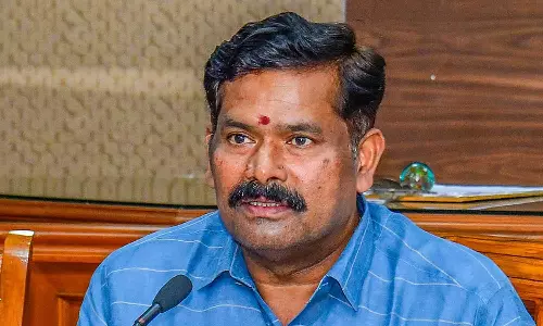 കേരളം പാസാക്കിയ ബില്ല് അംഗീകരിക്കരുത്; രാഷ്ട്രപതിയെ സമീപിക്കാൻ കർണാടക