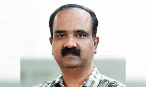 ഡോ. എം.പി സത്യനാരായണൻ മെമ്മോറിയൽ പുരസ്കാരം മാധ്യമം ദിനപത്രം കൊച്ചി ബ്യൂറോ ചീഫ് പി.പി കബീറീന്