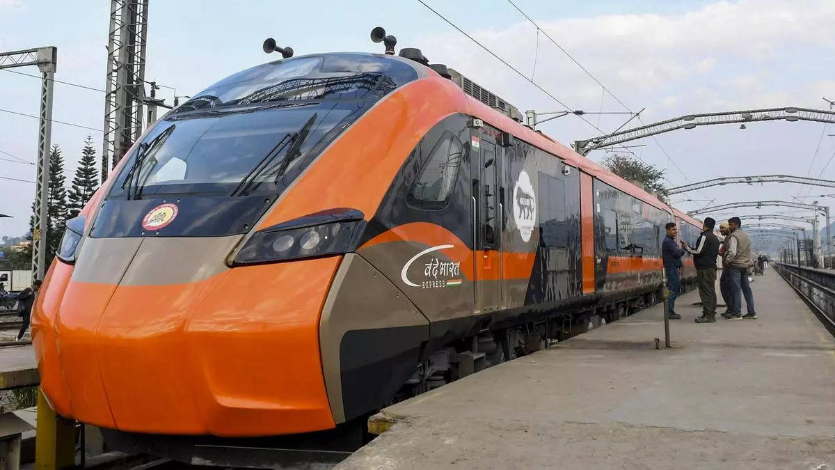 തേര്ഡ് എസിക്ക് 960 രൂപ, ആര്എസി ഇല്ല; വന്ദേഭാരത് സ്ലീപ്പര് ടിക്കറ്റ് നിരക്കുകൾ പ്രഖ്യാപിച്ചു തേര്ഡ് എസിക്ക് 960 രൂപ, ആര്എസി ഇല്ല; വന്ദേഭാരത് സ്ലീപ്പര് ടിക്കറ്റ് നിരക്കുകൾ പ്രഖ്യാപിച്ചു