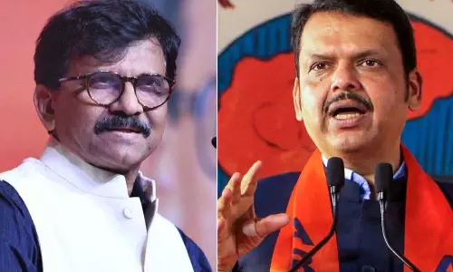 മുംബൈ നഗരത്തെ നിശ്ചലമാക്കാൻ താക്കറെ കുടുംബത്തിന് ഇപ്പോഴും കഴിയുമെന്ന് റാവത്ത്, അതൊക്കെ പണ്ടെന്ന് ഫഡ്നാവിസ്