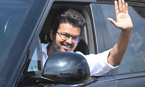 കരൂർ ദുരന്തത്തിന്‍റെ ഉത്തരവാദിത്തം പ്രാദേശിക ഭരണകൂടത്തിനെന്ന് വിജയ്; വീണ്ടും മൊഴി രേഖപ്പെടുത്താന്‍ സിബിഐ