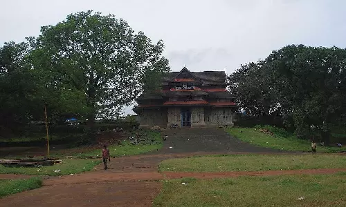 തേക്കിൻക്കാട് മൈതാനം വേദിയാക്കരുത്; കലോത്സവവേദിക്കെതിരായ ഹരജി തള്ളി