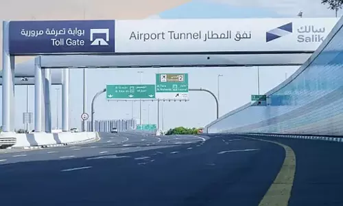 ഇ-വാലറ്റ് പാർക്കിങ്: 10 വർഷത്തെ കരാർ ഒപ്പുവച്ച് ദുബൈ വിമാനത്താവളവും സാലിക്കും
