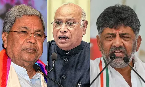 ആവശ്യമെങ്കില്‍ ഡികെയേയും സിദ്ധരാമയ്യേയും വിളിപ്പിക്കും: കര്‍ണാടക കോണ്‍ഗ്രസ് തര്‍ക്കത്തില്‍ മല്ലികാര്‍ജുന്‍ ഖാര്‍ഗെ
