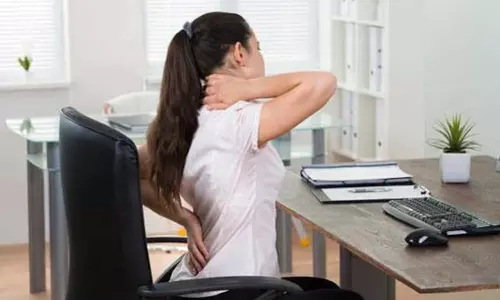 ദീർഘനേരം ഇരുന്ന് ജോലി ചെയ്യുന്നവർ എത്ര തവണ കസേരയിൽ നിന്ന് എഴുന്നേൽക്കണം?; ഡോക്ടർമാർ പറയുന്നതിങ്ങനെ