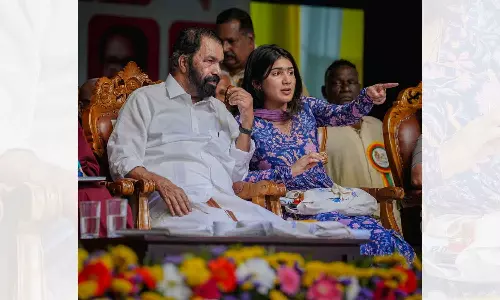 കലോത്സവത്തിന്റെ ഉദ്ഘാടന വേദിയിൽ ഐ.എം വിജയന്റെ ഇരിപ്പിടം രണ്ടാം നിരയിൽ; മന്ത്രി വി.ശിവൻകുട്ടിക്ക് സോഷ്യൽ മീഡിയയിൽ വിമർശനം