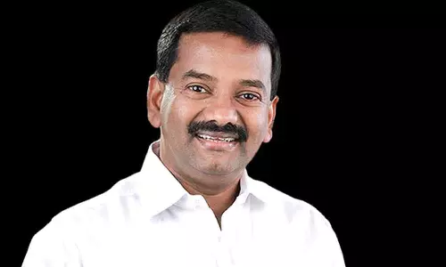 മുന്നണി മാറ്റത്തിനായി സഭകളുടെ സമ്മർദ്ദമുണ്ടെന്ന് പറഞ്ഞിട്ടില്ലെന്ന് പ്രമോദ് നാരായണൻ