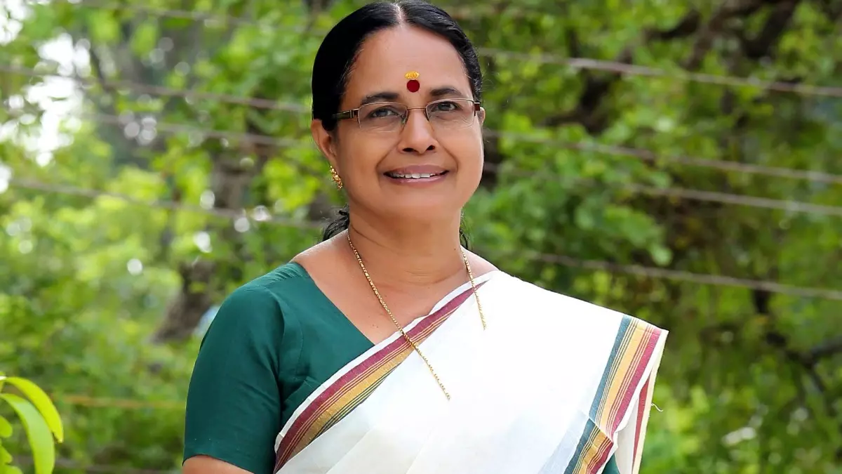 സഹോദരി എന്ന പരിഗണന പാർട്ടിയിൽ നിന്നപ്പോൾ കിട്ടിയില്ല; ബാലഗോപാലിന് മറുപടിയുമായി അയിഷാ പോറ്റി