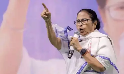 കേന്ദ്ര ഏജൻസികൾ പൗരൻമാരെ അപകീർത്തിപ്പെടുത്തുന്നത് തടയണം; സുപ്രിംകോടതി ചീഫ് ജസ്റ്റിസിനോട് മമത