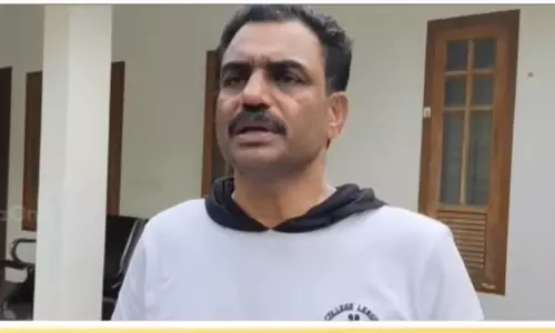 പൂതാടിയിൽ സിപിഎം വിട്ട എ.വി ജയനെ കൂടെ നിർത്താൻ കോൺഗ്രസ് ആലോചന