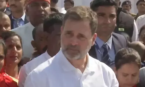 ഇൻഡോർ മലിന ജല ദുരന്തം: മരിച്ചവരുടെ കുടുംബാംഗങ്ങളെ സന്ദർശിച്ച് രാഹുല്‍ ഗാന്ധി