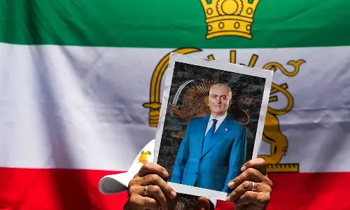 ഇസ്‌ലാമിക് റിപ്പബ്ലിക്കോ പഹ്‌ലവി ഭരണമോ ഇറാനിൽ ഇന്ത്യക്ക് ഗുണകരമേത്?