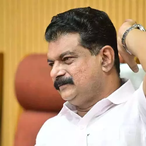 ഫൈറ്റിങ് മോഡ് ഓണാവട്ടെ; ബേപ്പൂരില്‍ അനൗദ്യോഗികമായി പ്രചാരണം തുടങ്ങിയെന്ന വാര്‍ത്തക്ക് പിന്നാലെ പി.വി അന്‍വര്‍