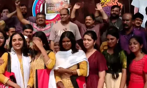 64ാമത് സംസ്ഥാന സ്‌കൂള്‍ കലോത്സവം; കിരീടമുറപ്പിച്ച് കണ്ണൂർ, രണ്ടാം സ്ഥാനം തൃശൂരിന്