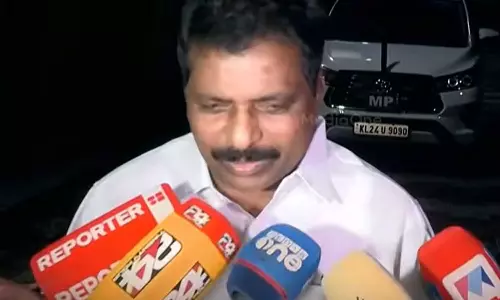 എൻഎസ്എസ് ആസ്ഥാനം സന്ദർശിച്ച് കൊടിക്കുന്നിൽ സുരേഷ്; മാധ്യമങ്ങളെ കണ്ടതോടെ മടങ്ങി, പിന്നാലെ വീണ്ടും എത്തി