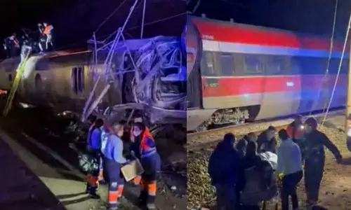 സ്പെയിനിൽ അതിവേഗ ട്രെയിനുകൾ കൂട്ടിയിടിച്ച് 21 മരണം; 25 പേർക്ക് ഗുരുതര പരിക്ക്