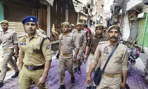 സംഭൽ വെടിവെപ്പ്: മെഡിക്കൽ, പൊലീസ് റിപ്പോർട്ടുകൾ തമ്മിൽ വൈരുധ്യം; പൊലീസിനെതിരെ എഫ്ഐആർ രജിസ്റ്റർ ചെയ്യാൻ ഉത്തരവിട്ടത് എന്തുകൊണ്ട്?